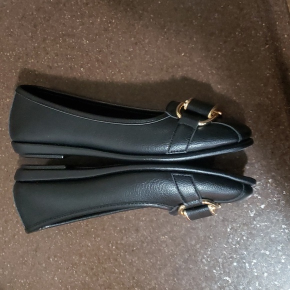 Aerosoles Black Leather Loafers. BRAND New Size 7.5 - Picture 3 of 5